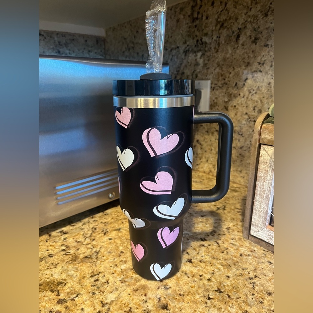 New Valentine’s Day 40 oz Travel Mug Tumbler with Pink and White Hearts